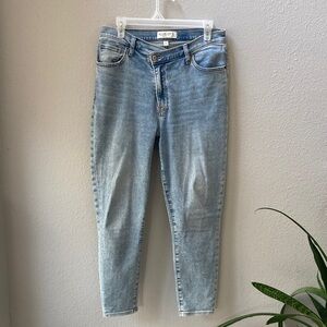 Abercrombie & Fitch High Rise Curve Love Jeans 31